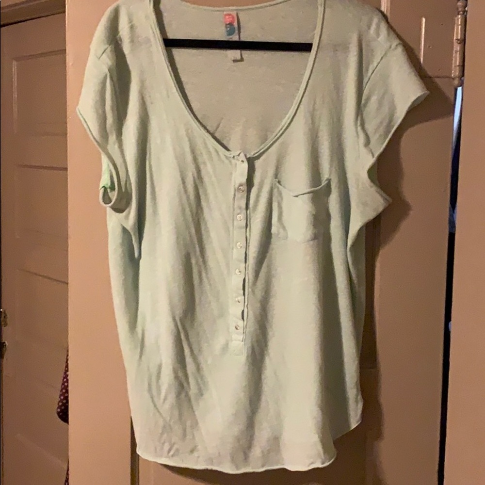 Free people green tshirt